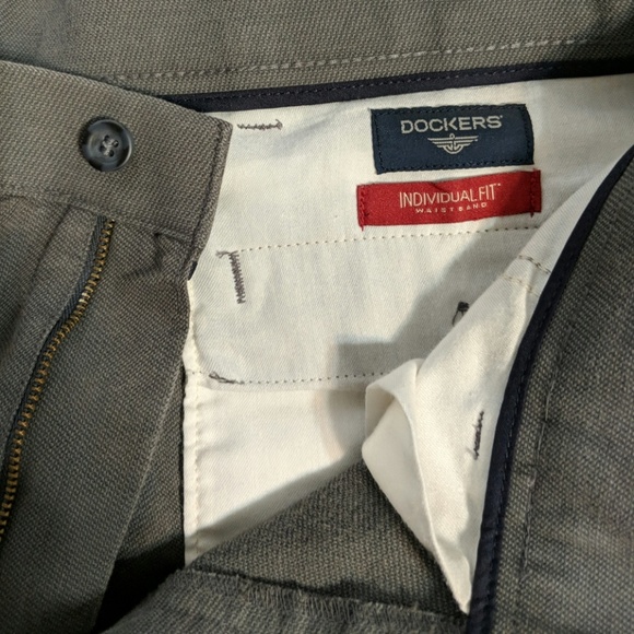 🤩🤩Dockers 33x30🤩🤩 - Picture 2 of 4